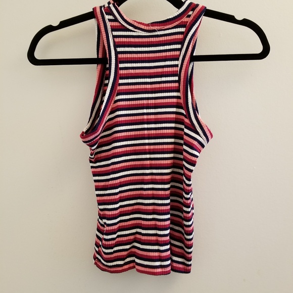 Striped Ribbed Crop Top - Picture 2 of 3